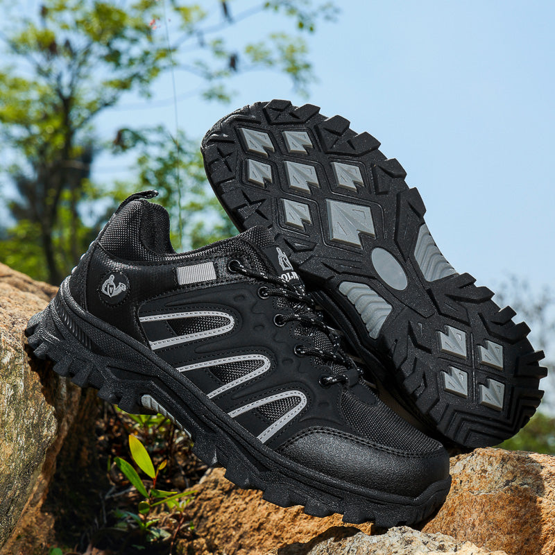 Black Wide-Toe Oxford Hiking Shoes 665