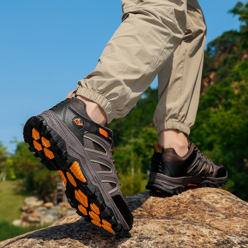 Brown Wide-Toe Oxford Hiking Shoes 665