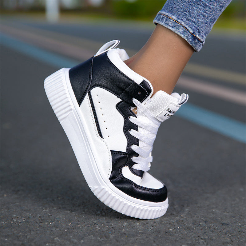 Black Classic Mid-Top Sneakers 089